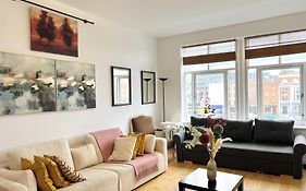 Cosy River View Flat At Temple Bar Dublin